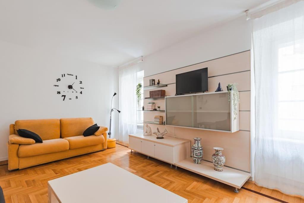 Piazza Unita Central Apartment Trieszt Kültér fotó